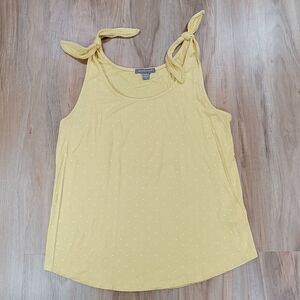 🔺️Peace & Pearls Yellow Polka Dot Print Knotted Sleeveless Top Medium